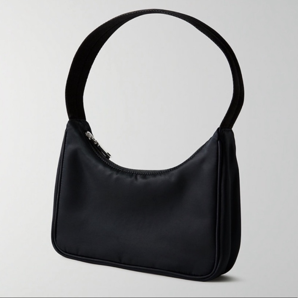 NWT Aritzia Main Character GOLDIE Bag